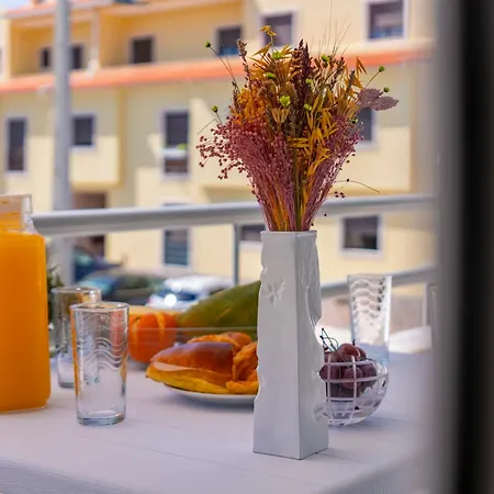 Close To The Sea, To Lisbon And To Your Heart Lägenhet *