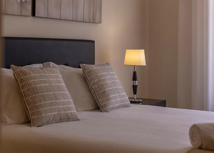 Close To The Sea, To Lisbon And To Your Heart *