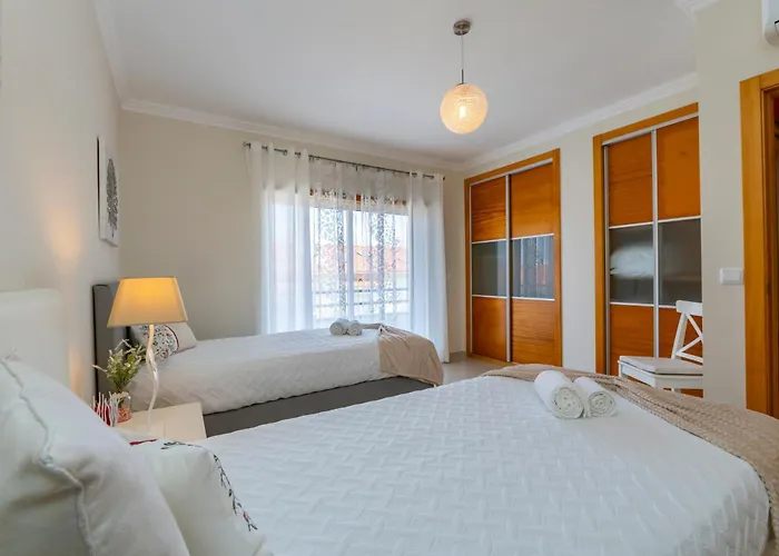 Apartmán Close To The Sea, To Lisbon And To Your Heart