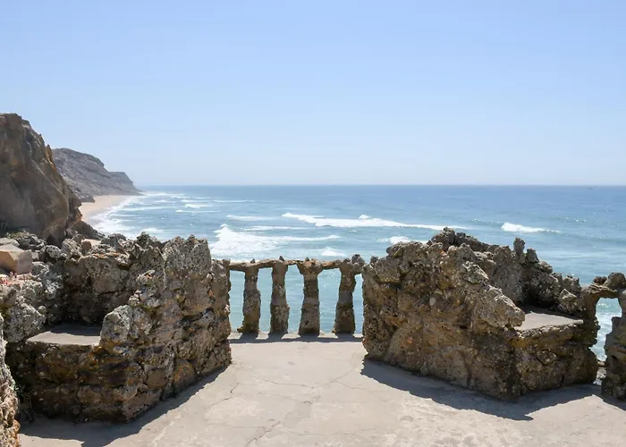 Close To The Sea, To Lisbon And To Your Heart * Silveira (Lisbon)